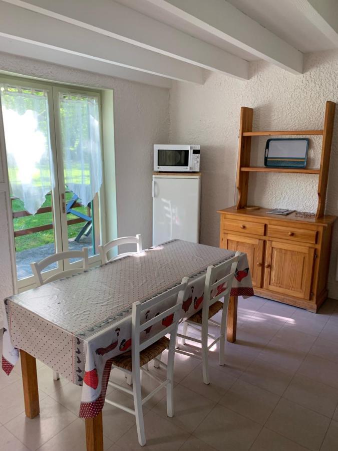 Camping Le Saillet Lestelle-Bétharram Esterno foto