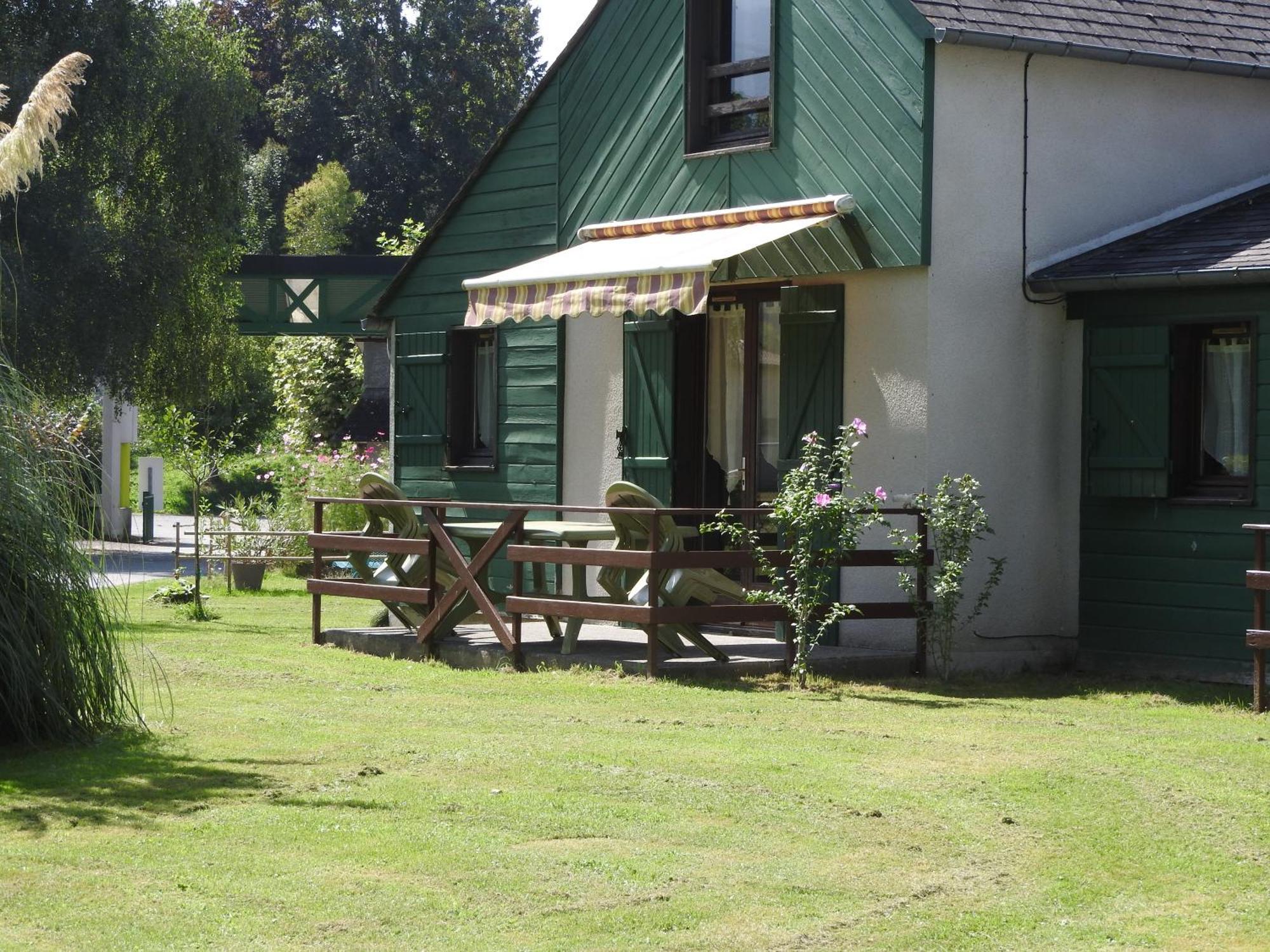 Camping Le Saillet Lestelle-Bétharram Esterno foto
