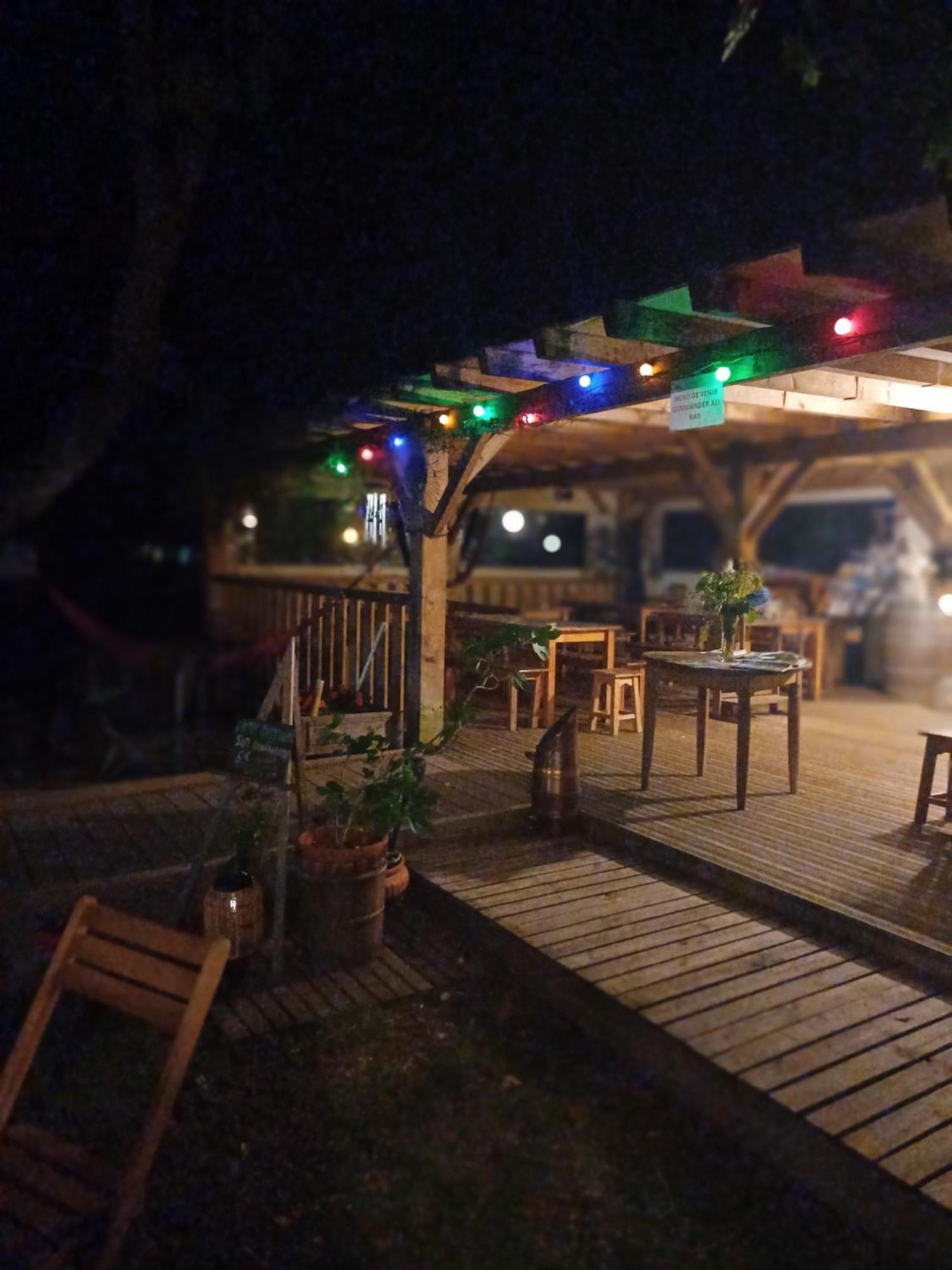Camping Le Saillet Lestelle-Bétharram Esterno foto